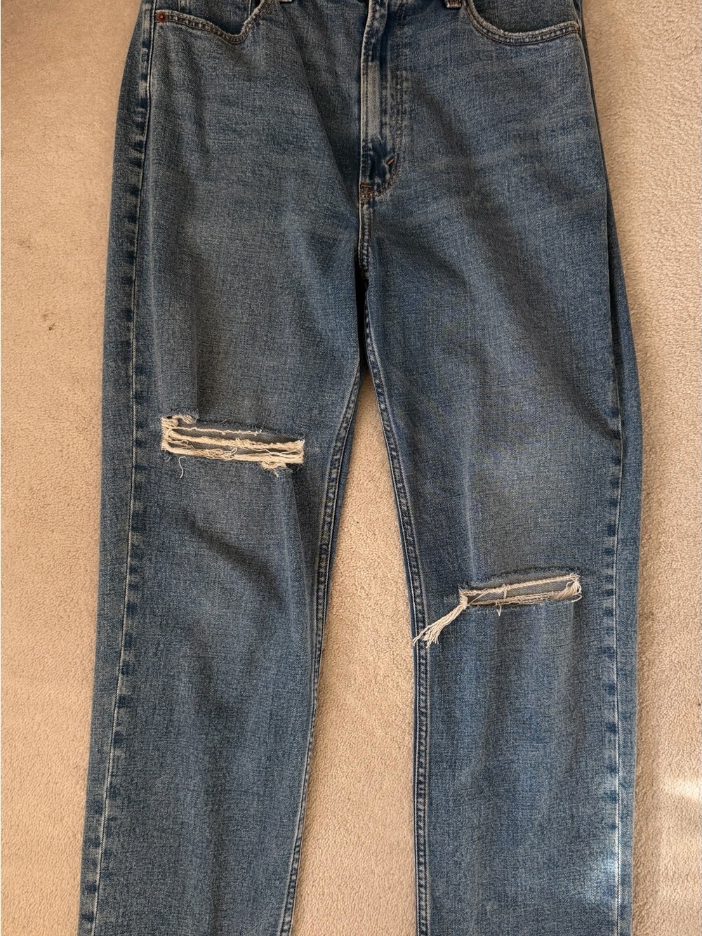 Abercrombie & Fitch Women's Straight Leg Distressed Blue Jeans